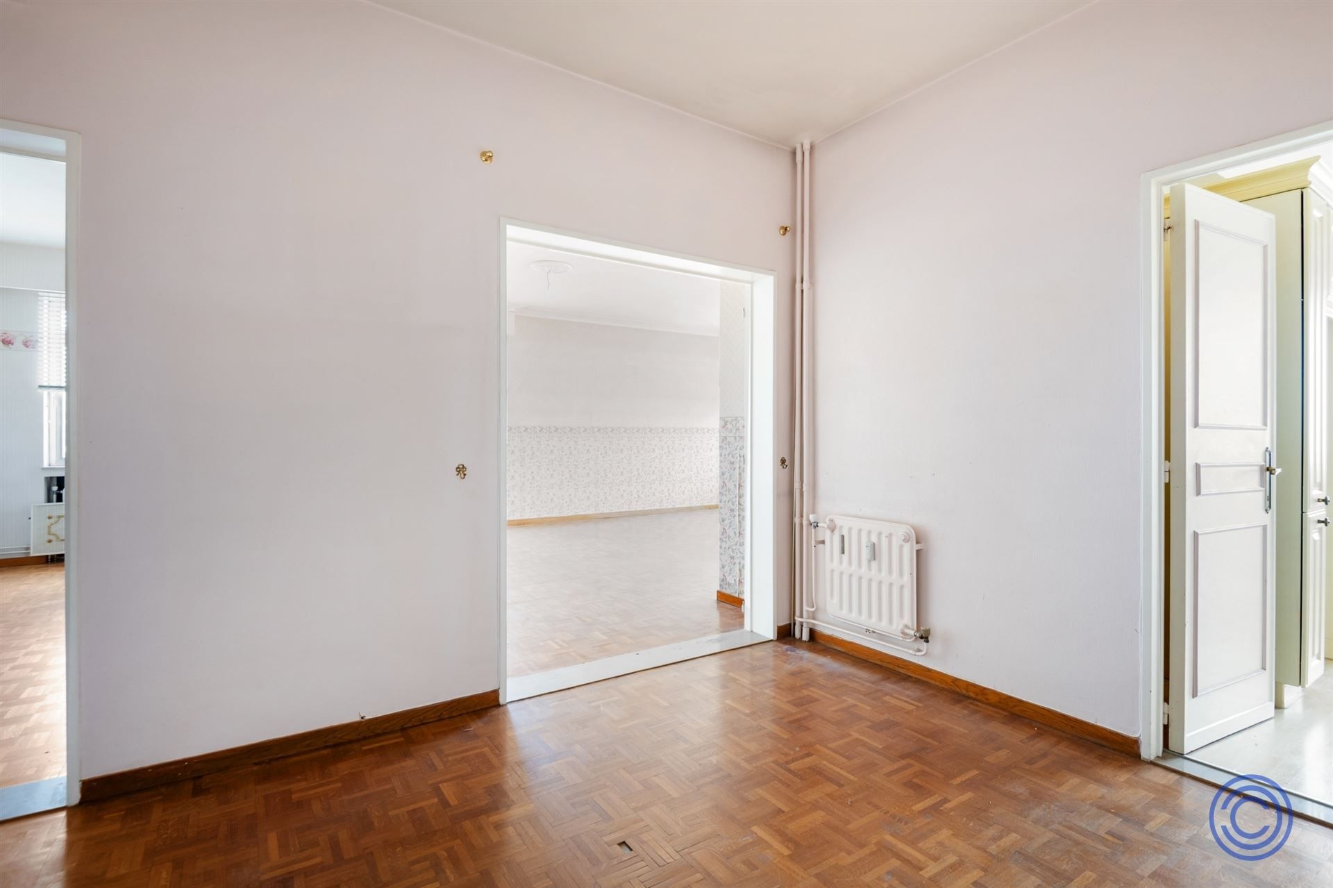 Ruim 3-slpk appartement ca. 138m² + 2 terrassen met prachtig uitzicht foto 9