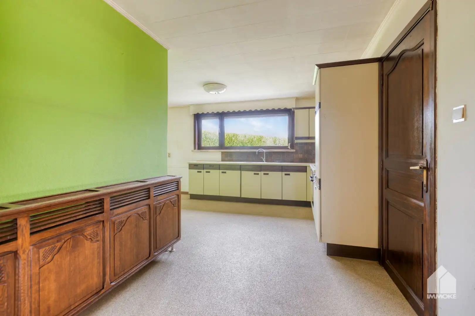 Te renoveren woning op 8a 40ca met 3 slpk en vrijstaande garage. foto 8