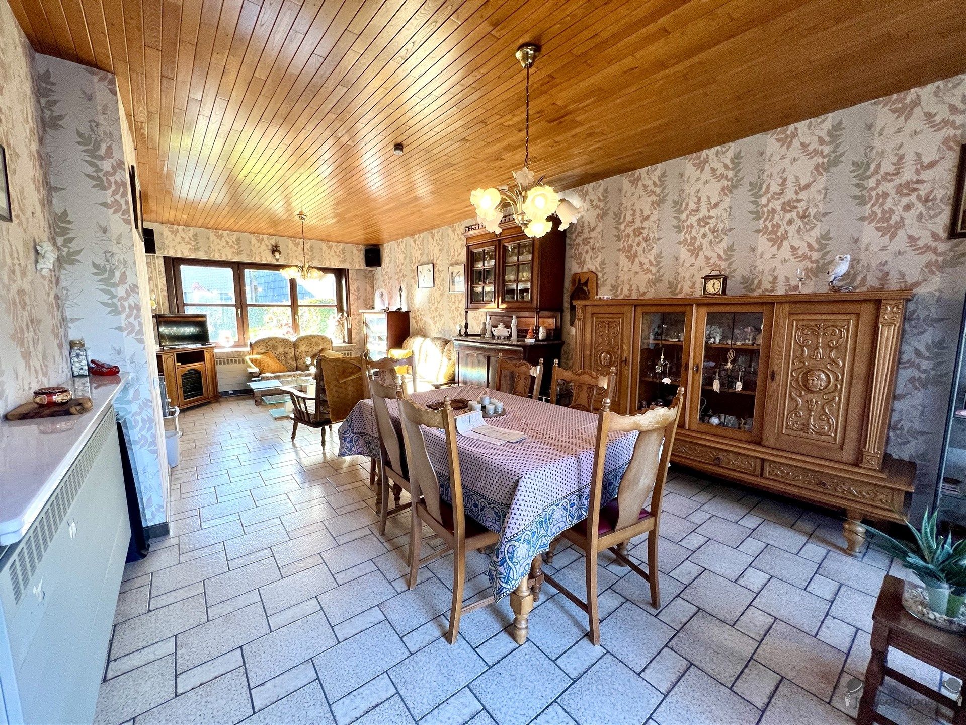 Te renoveren woning met 3 slaapkamers & tuin foto 3