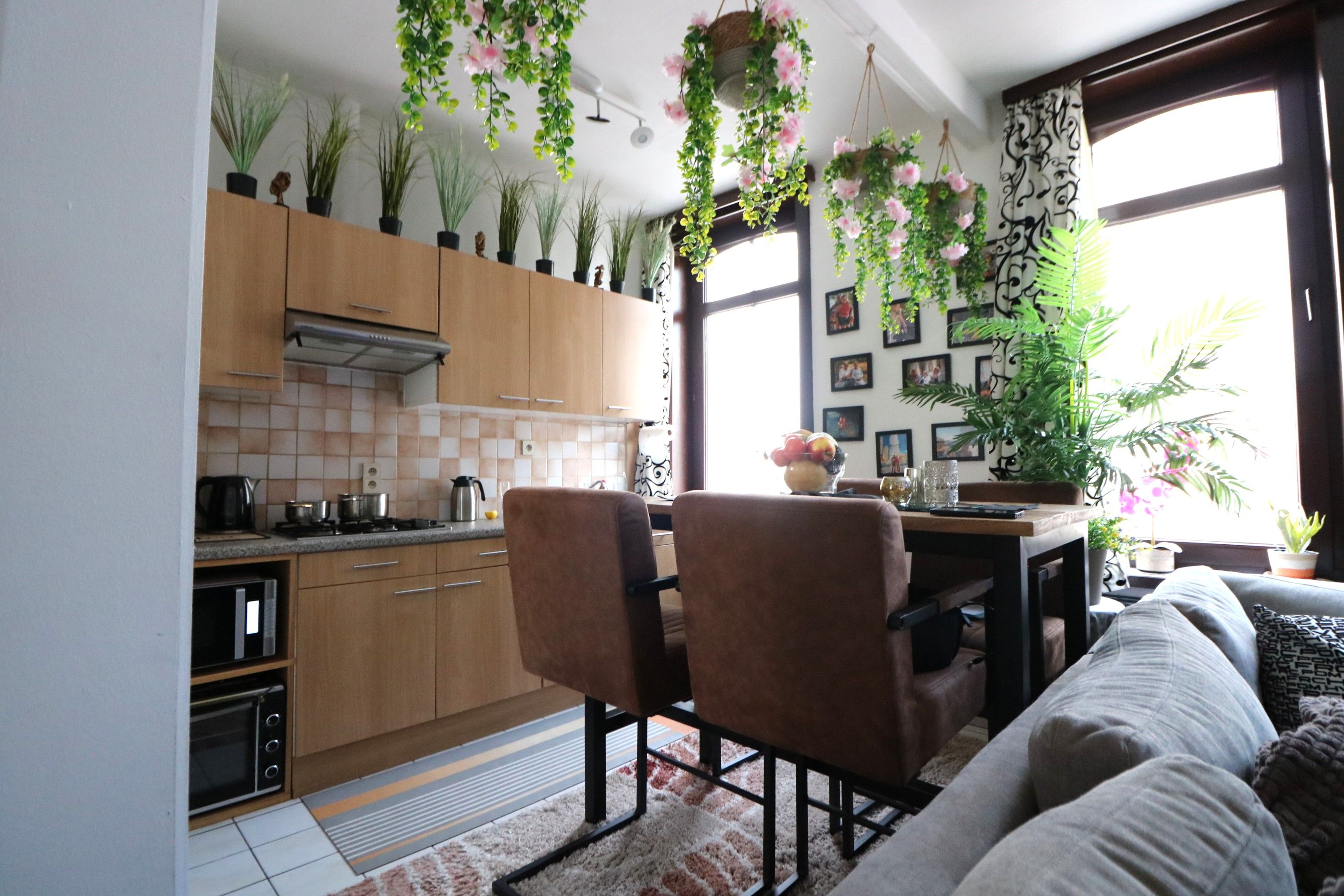 Ruim (95 m²) appartement met 2 zeer grote slaapkamers foto 2