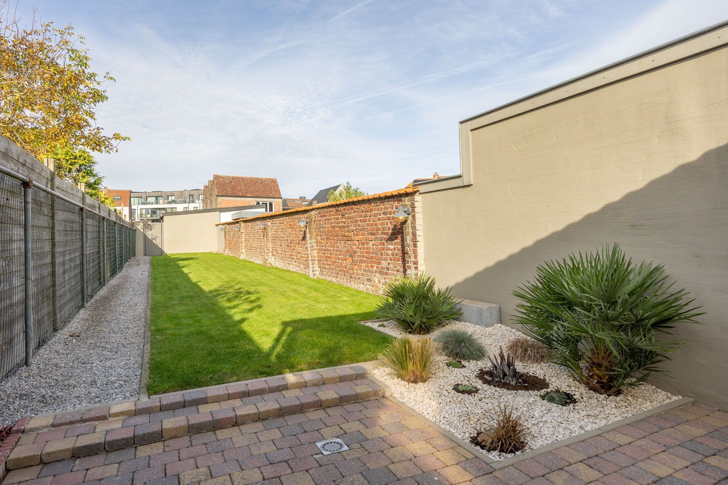 Verzorgde woning met tuin en garage foto 3