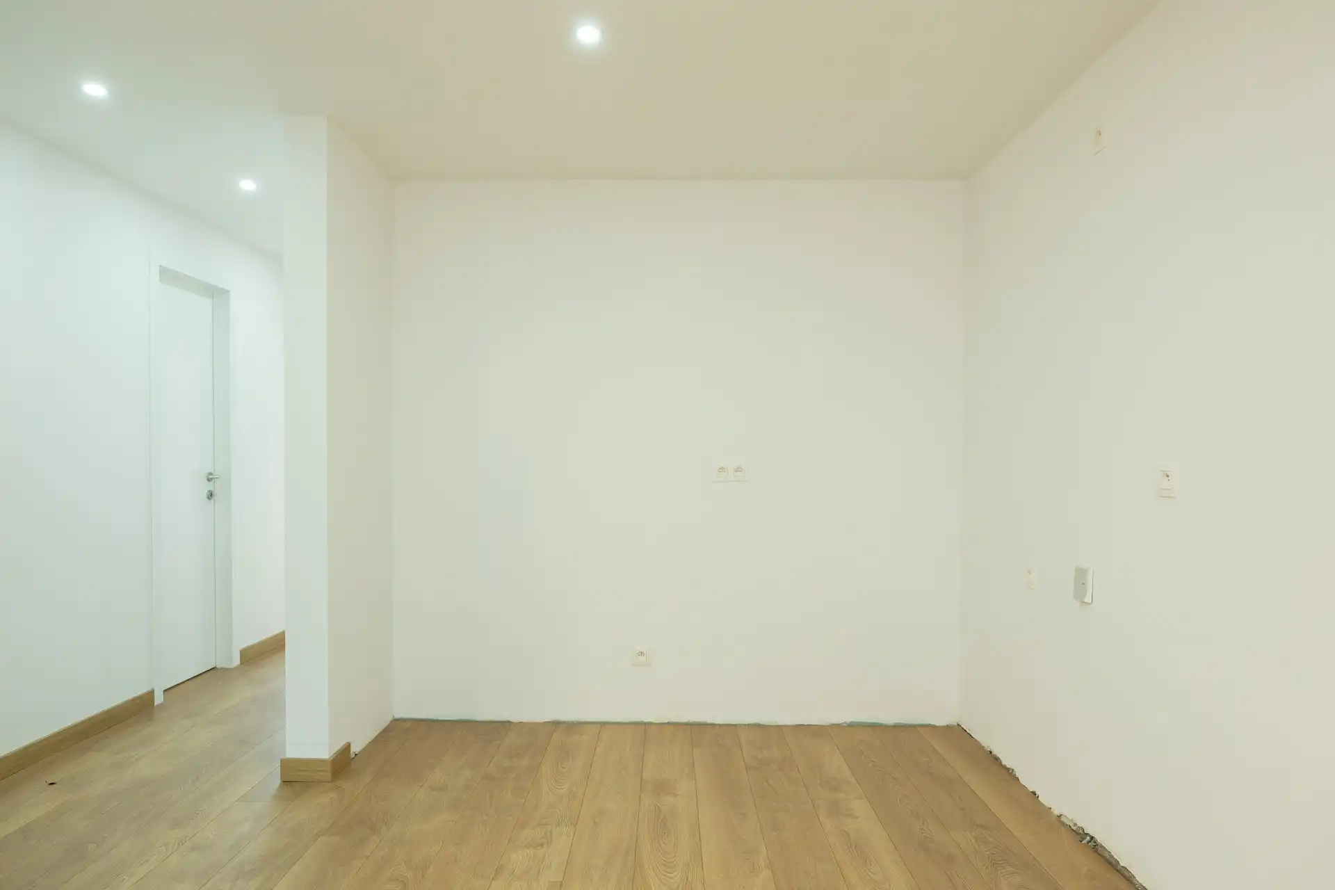 Gerenoveerd 2-slpk app. met groot terras. foto 7