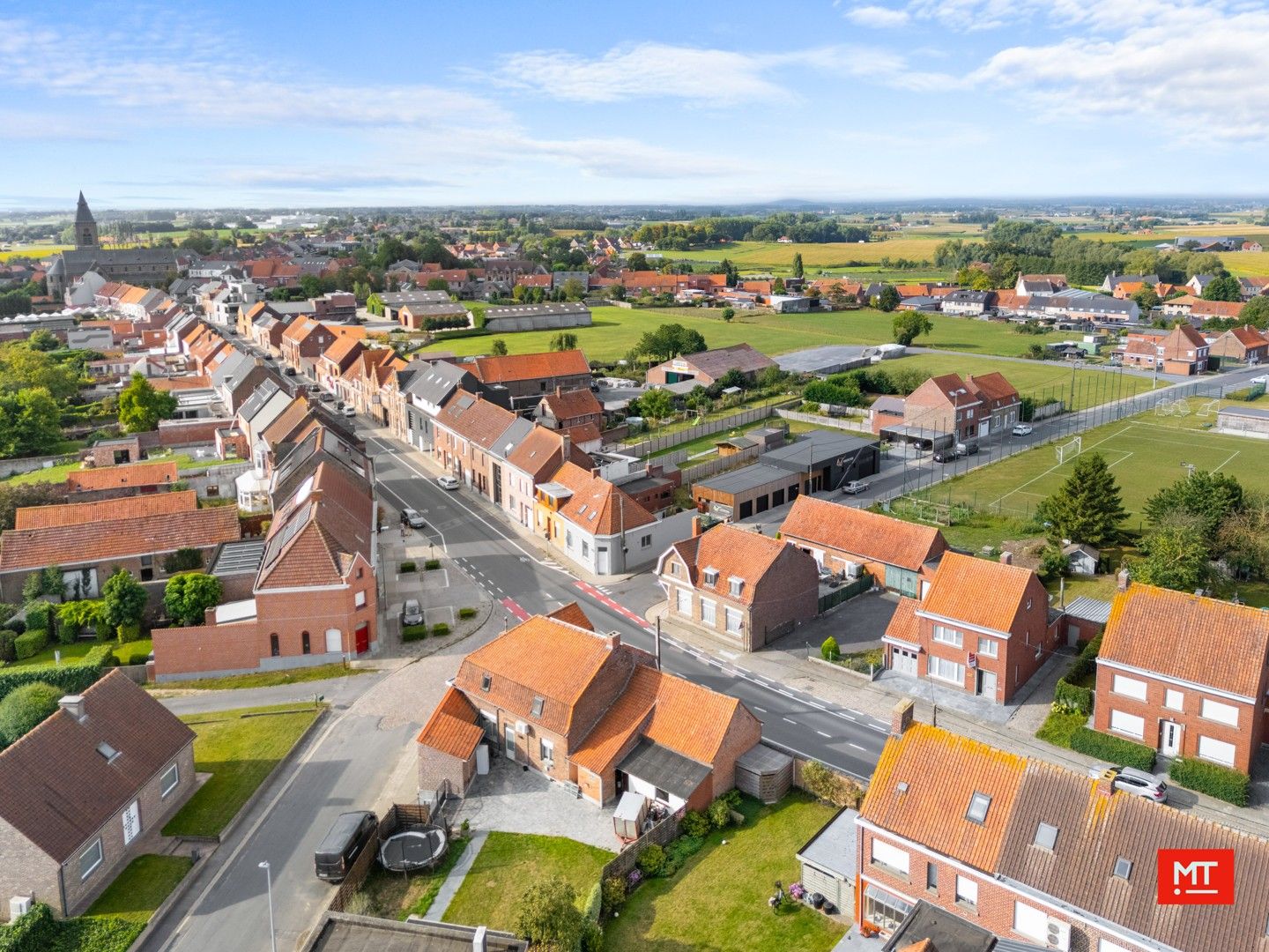 Te renoveren alleenstaande woning met 3 slaapkamers, Westgerichte tuin en garage in het centrum van Passendale foto 26