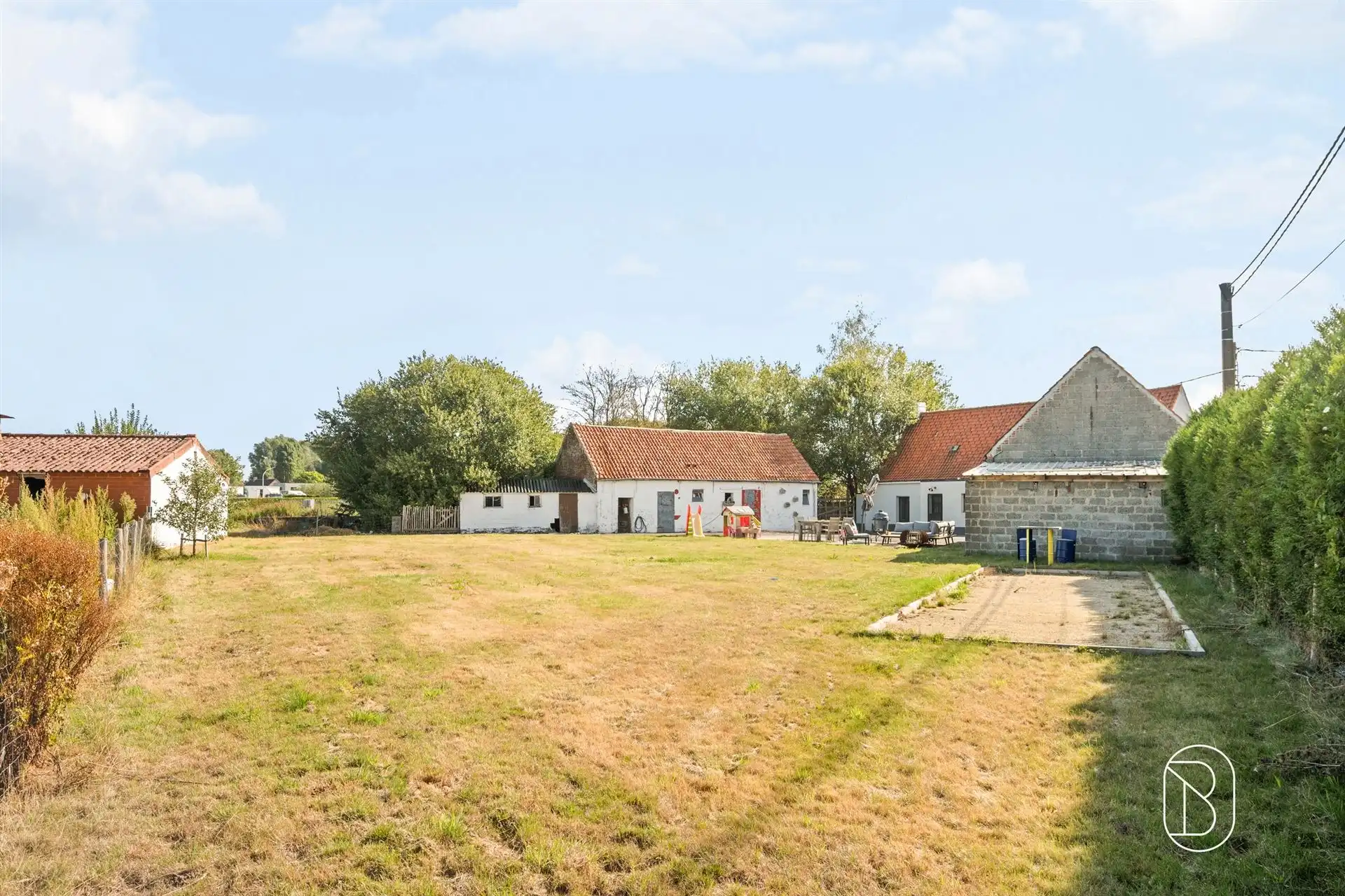 Prachtig gelegen karaktervolle hoeve met verzichten foto 9