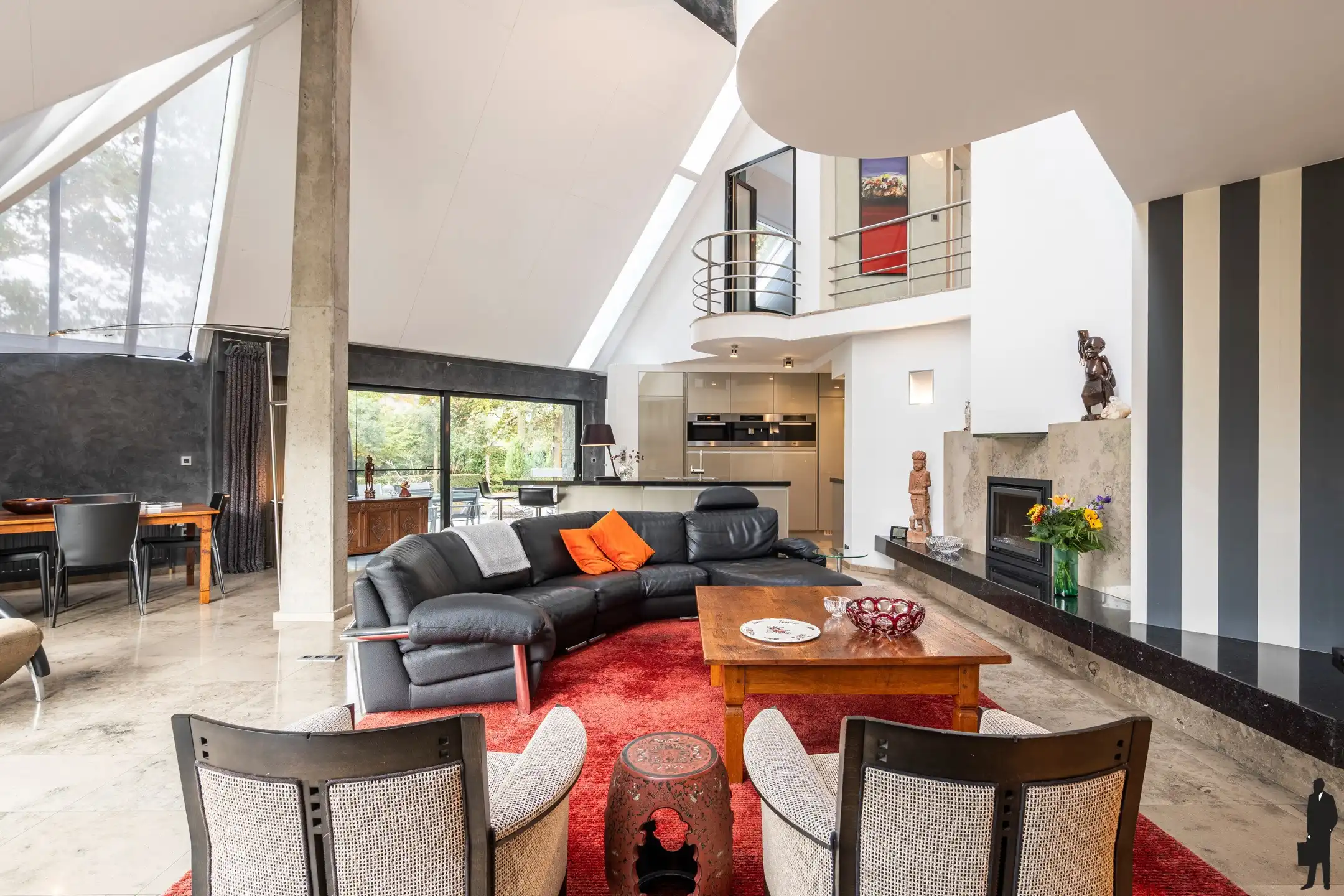 Unieke architectenvilla op 2.110m² nabij Nederlandse grens foto 3