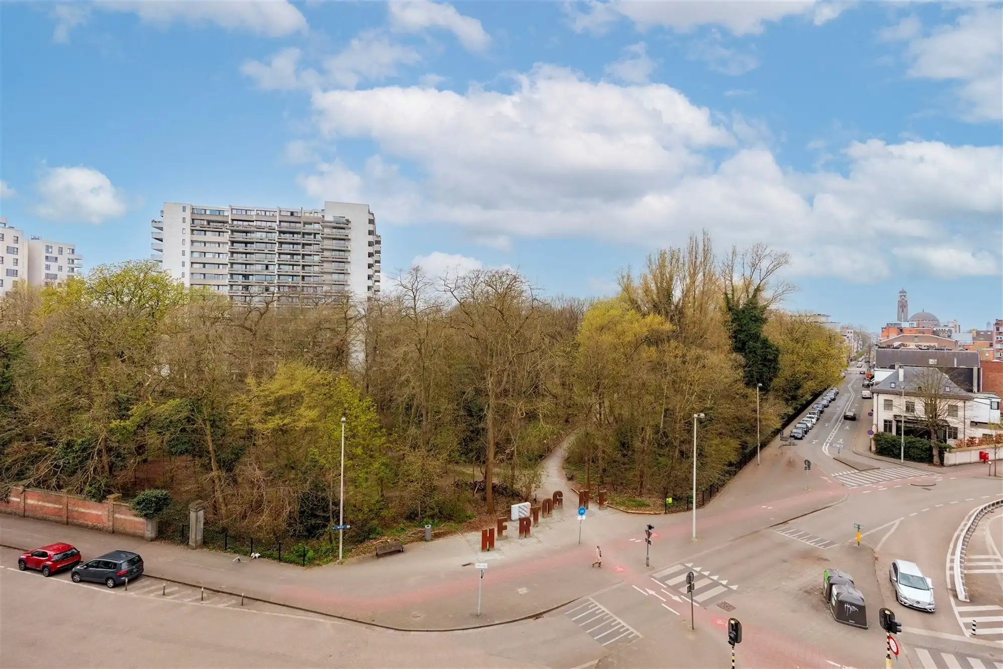 Gerenoveerde en lichtrijke studio met open uitzicht foto 4