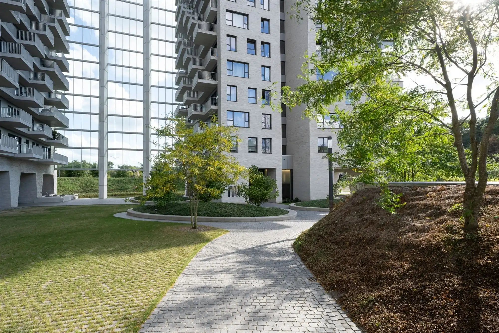 Recent appartement met unieke vergezichten foto 24