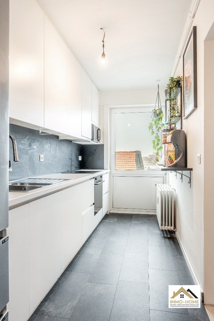 Instapklaar appartement nabij centrum Gent te Sint-Amandsberg! foto 9