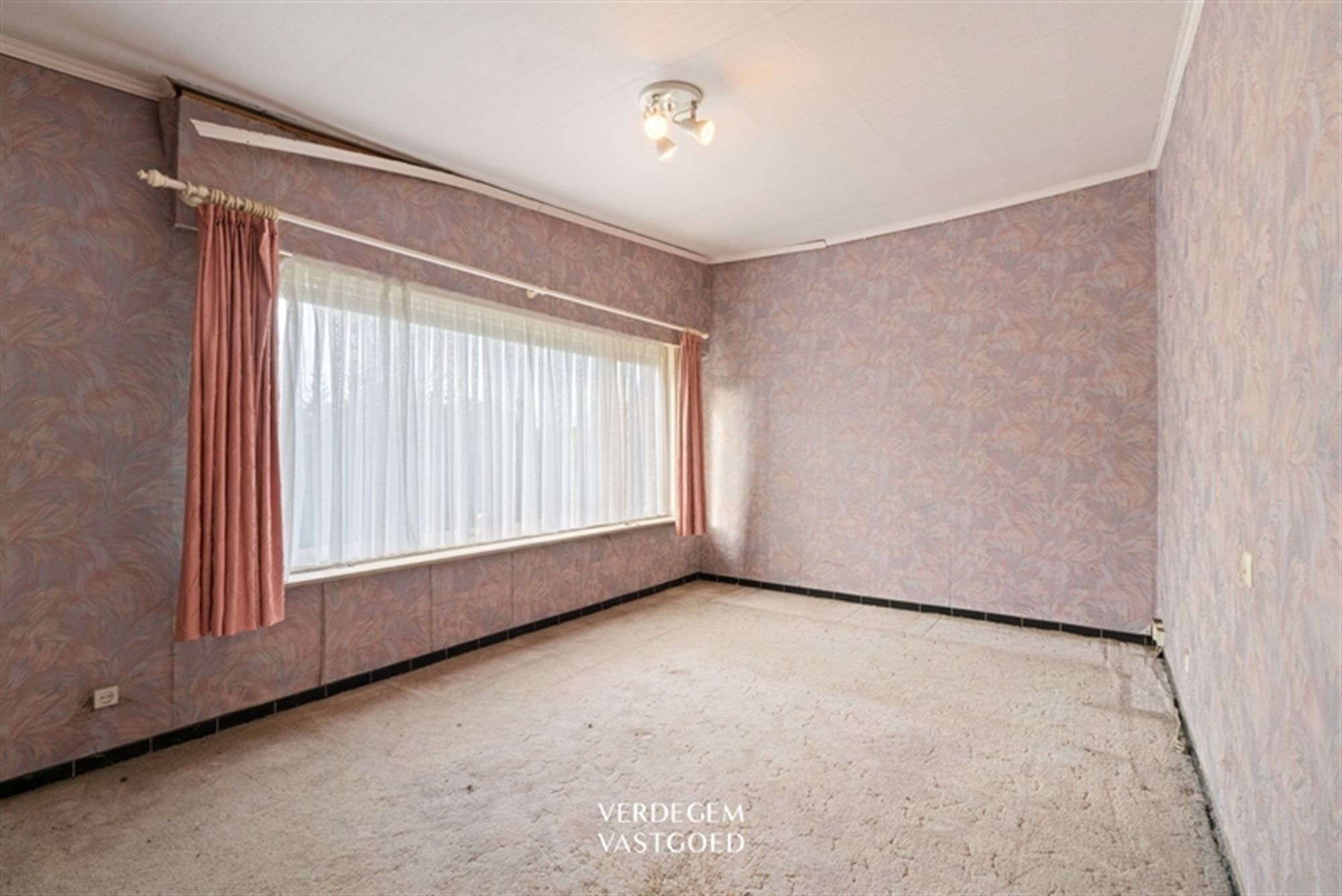 Woning voor totaalrenovatie of perceel voor nieuwbouw / ontwikkeling foto 9