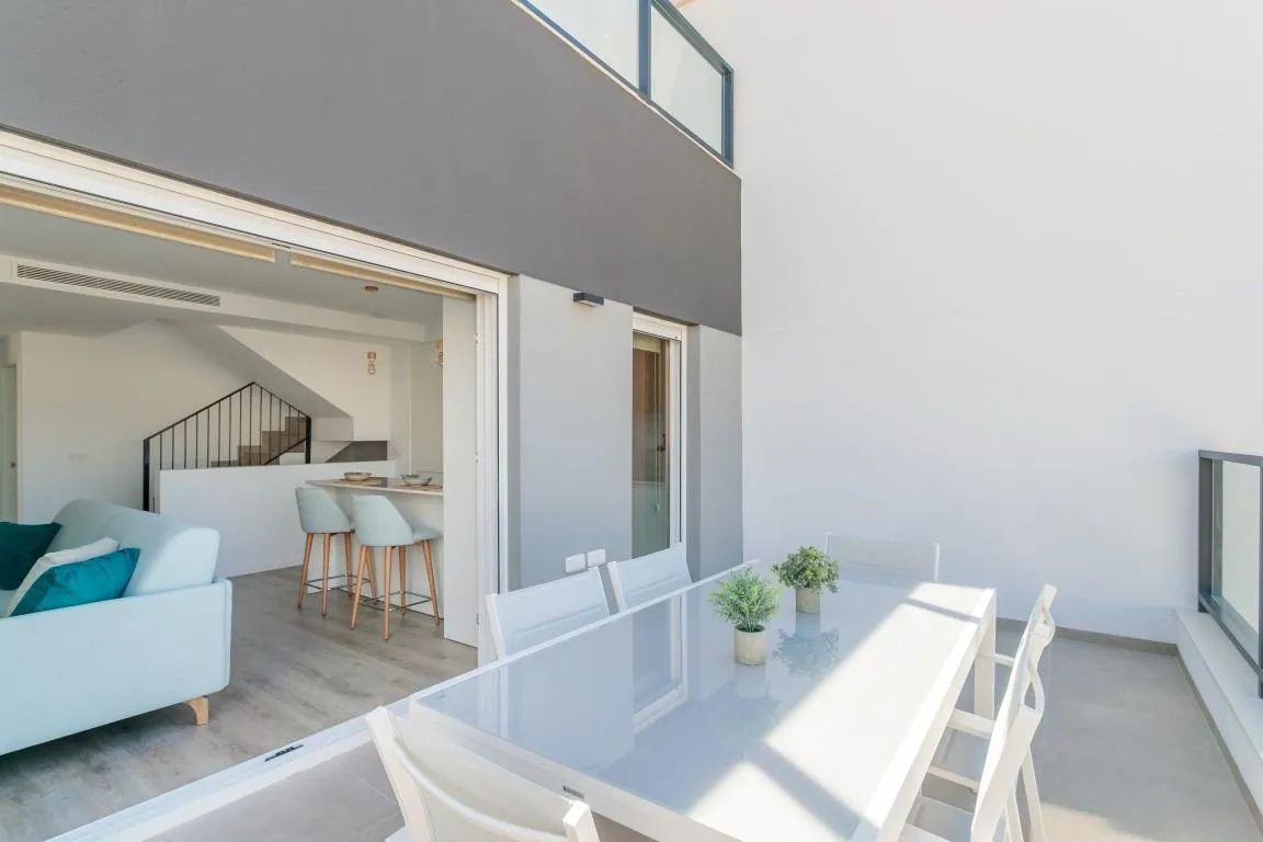 Hedendaagse pareltjes nabij de zee: moderne villa's met prachtig zicht foto 22
