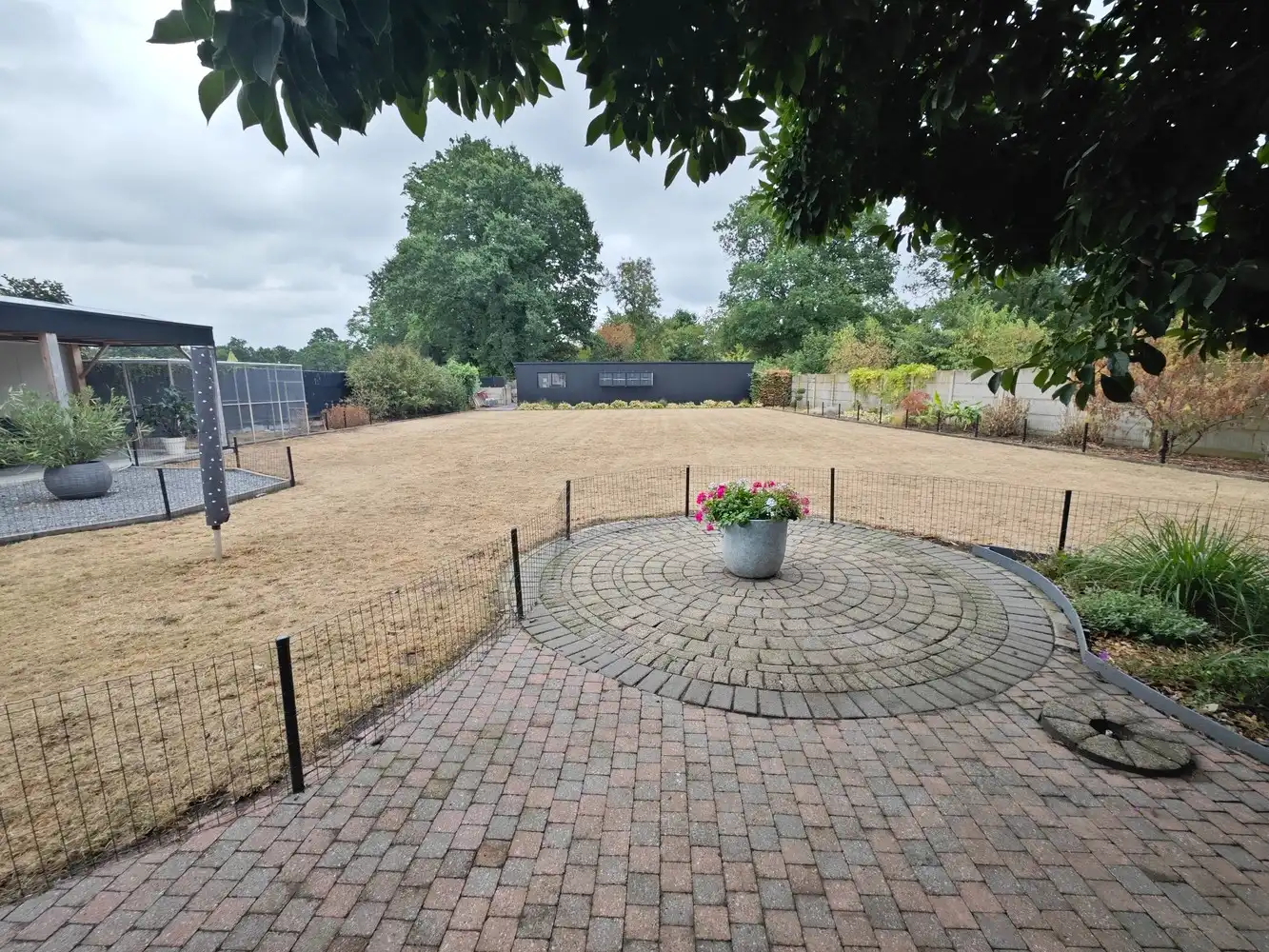 Grotendeels gerenoveerde woning op 16a78ca foto 45