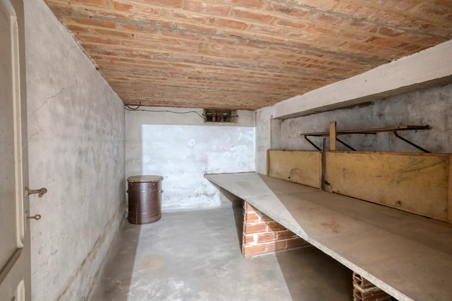 Te renoveren Charmewoning op centrale ligging foto 22