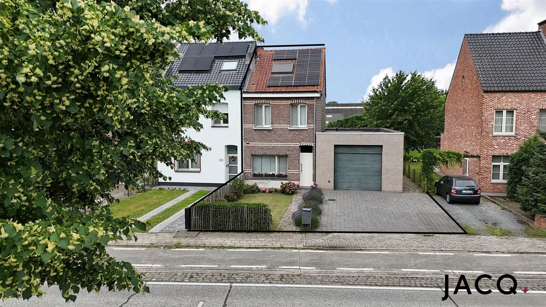 Charmante HOB met 2 à 3 slpk's, garage (48m²), perceel 598m² foto {{pictureIndex}}