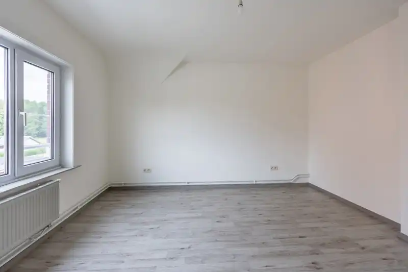 Smaakvol gerenoveerde woning met 3 slaapkamers en garage foto 20