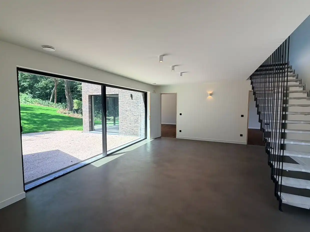 Ruimte, licht, rust en comfort: enkele kernwoorden voor deze prachtige nieuwbouwvilla foto 5