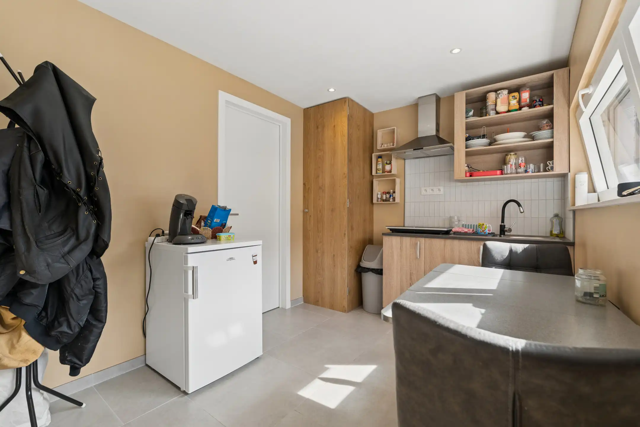 Instapklare gezinswoning met aparte woonruimte/zorgwoning foto 11
