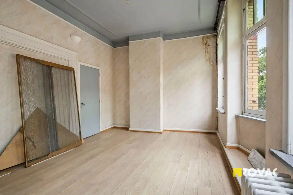 Te renoveren handelspand met woonst in hartje Izegem foto 19