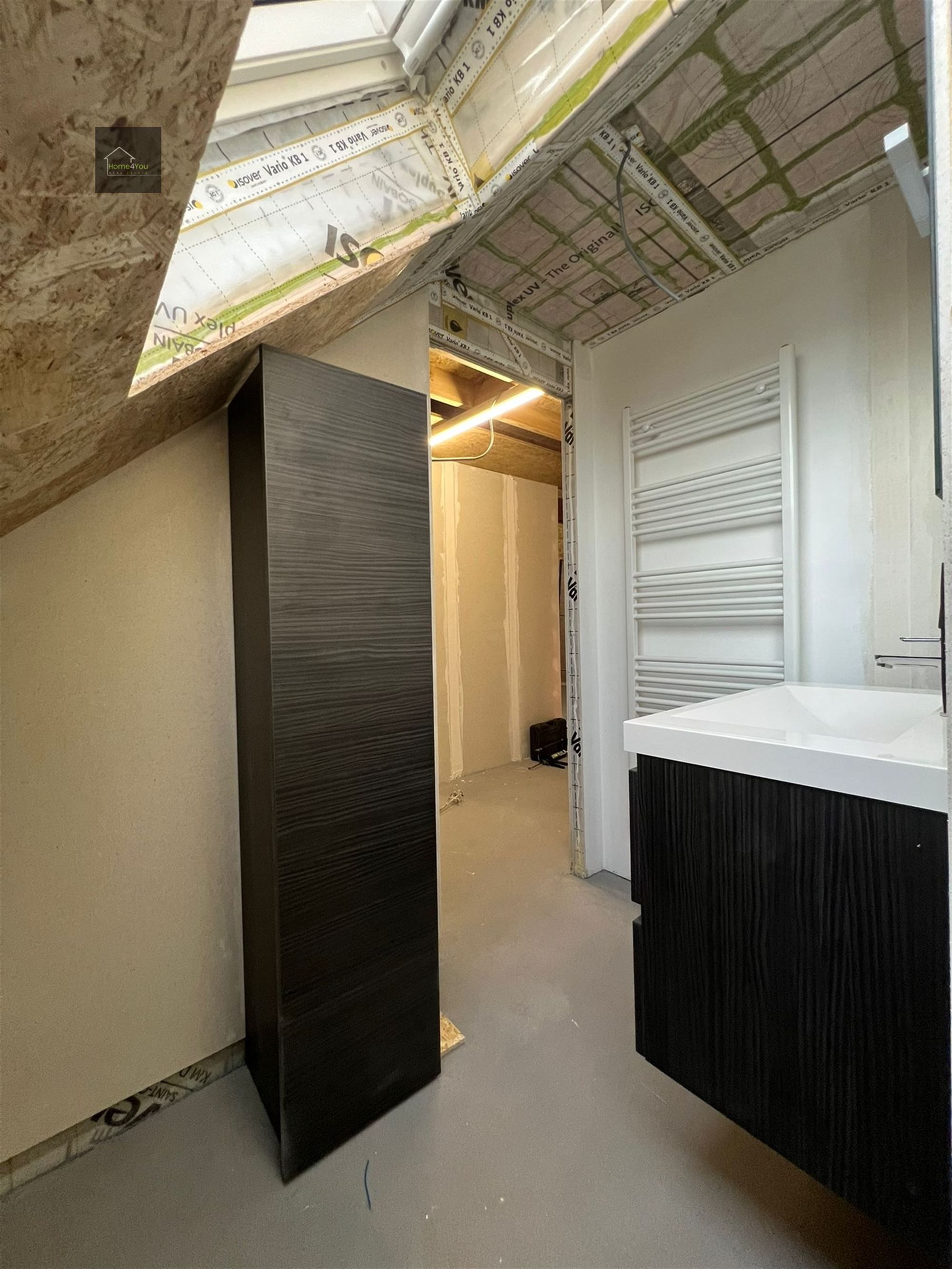 HOB met 4 slaapkamers en 2 badkamers foto 20