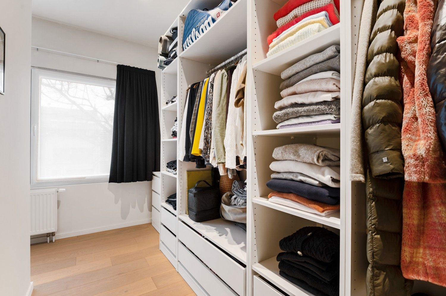 Instapklare, volledig gerenoveerde woning met uitstekende ligging in Schoten foto 12