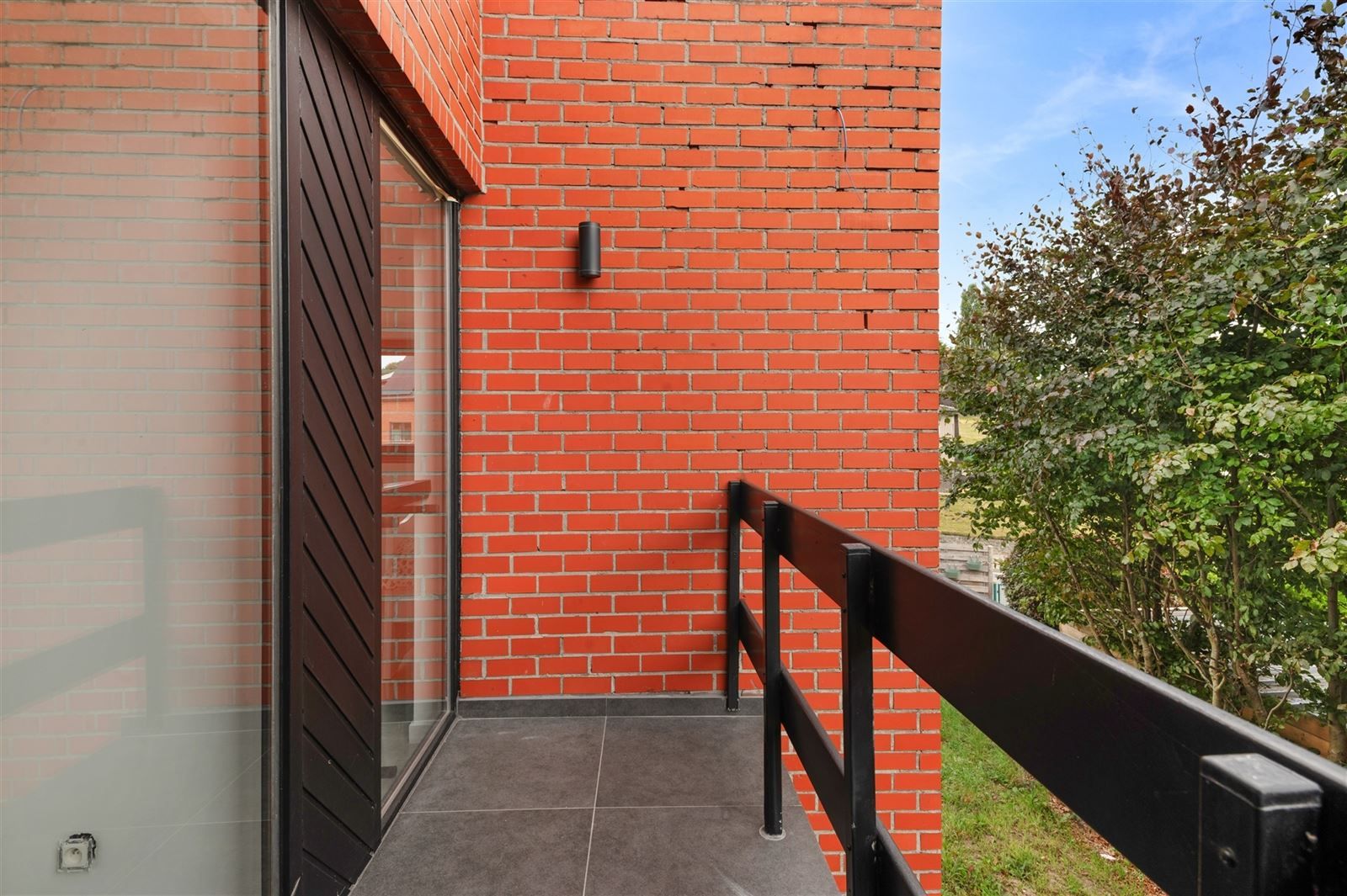 Gerenoveerde woning met tuin foto 16