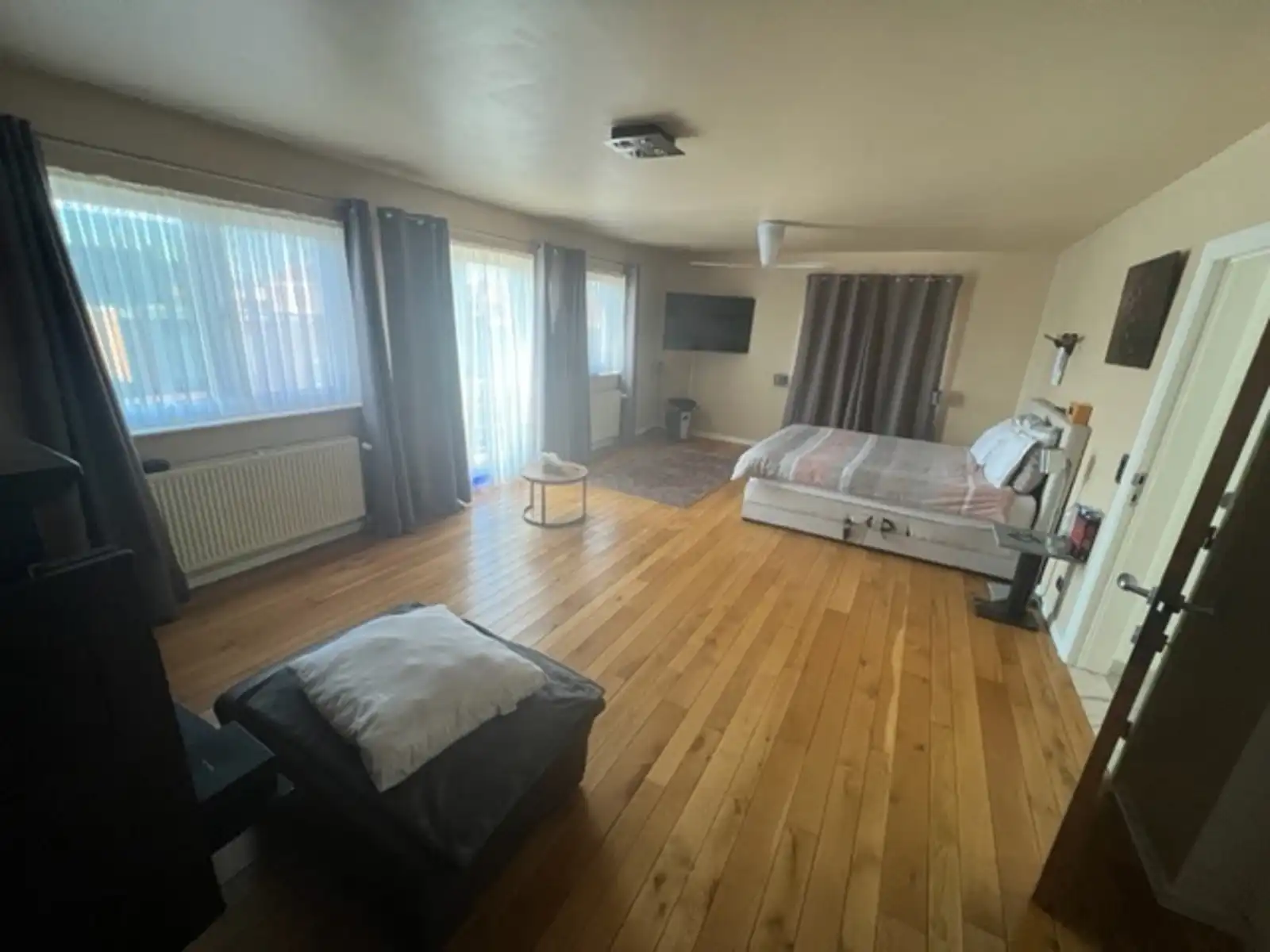 Centraal gelegen en ruim duplex appartement foto 10