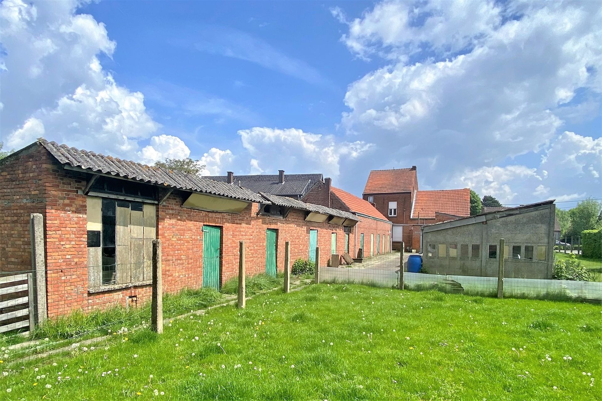 Woning met bijgebouwen op 21a5ca foto 5