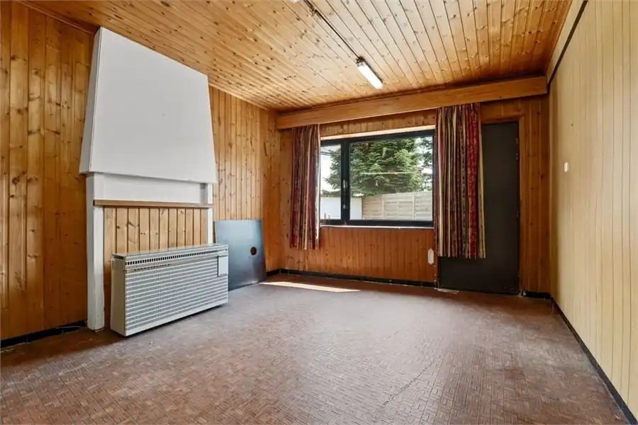 2 TE RENOVEREN WONINGEN+ 16 GARAGES OP EEN PERCEEL VAN 9A87 foto 6