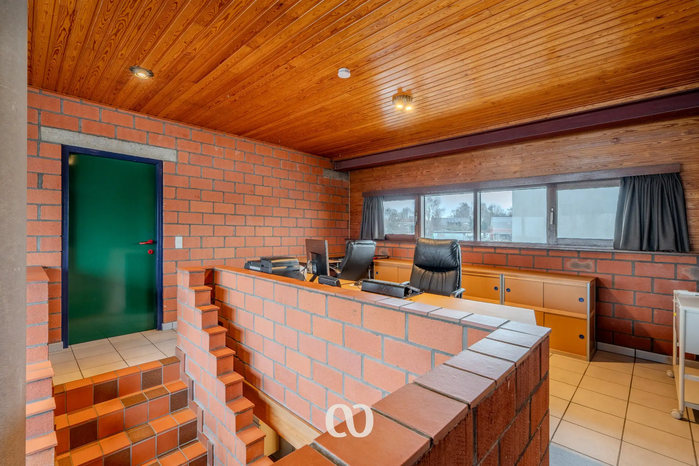 Bijzondere architectenwoning in groene en rustige omgeving foto 10