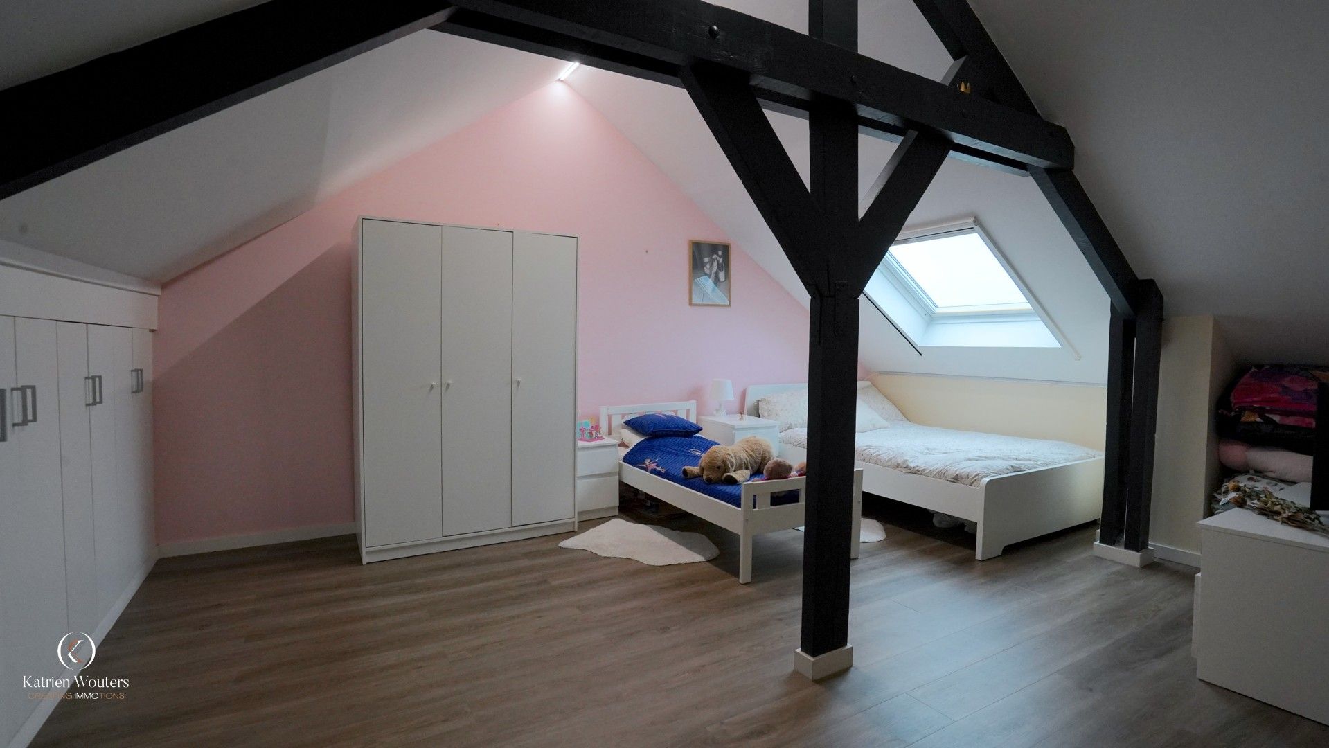 Gunstig gelegen gerenoveerde gezinswoning met tuin foto 22