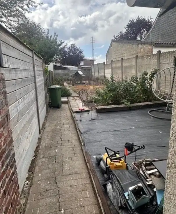 Ruime garage en parking met tuin gelegen in de Vissenakenstraat 118, Tienen foto 4