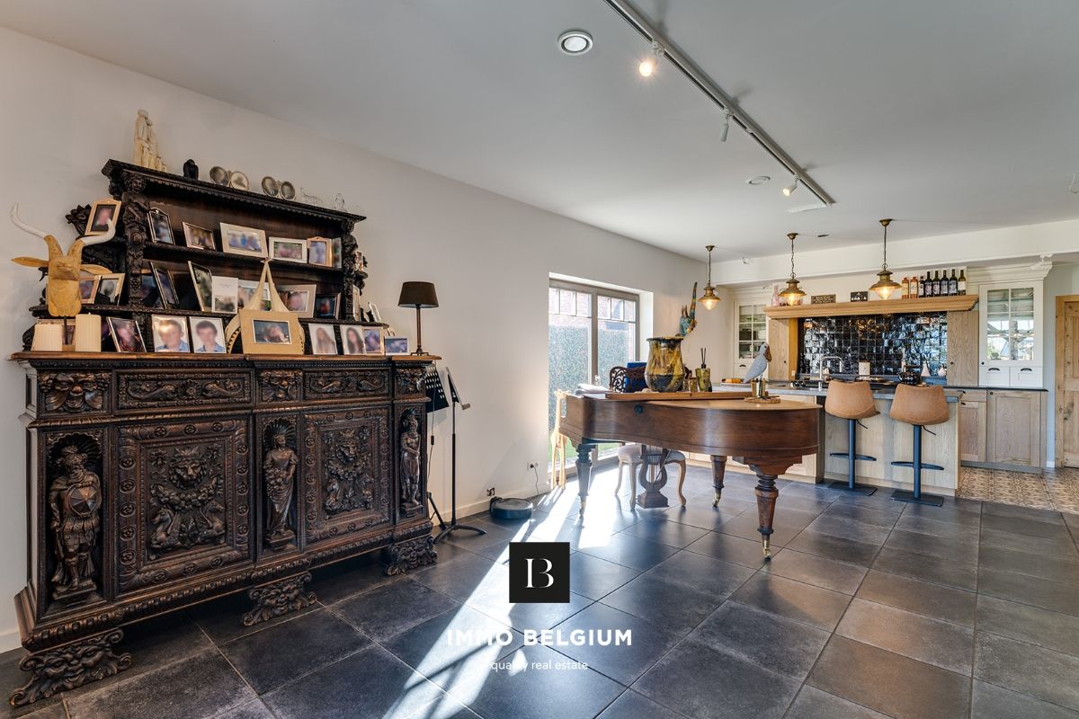 Prachtige exclusieve kangoeroe-villa met bijgebouw foto 12
