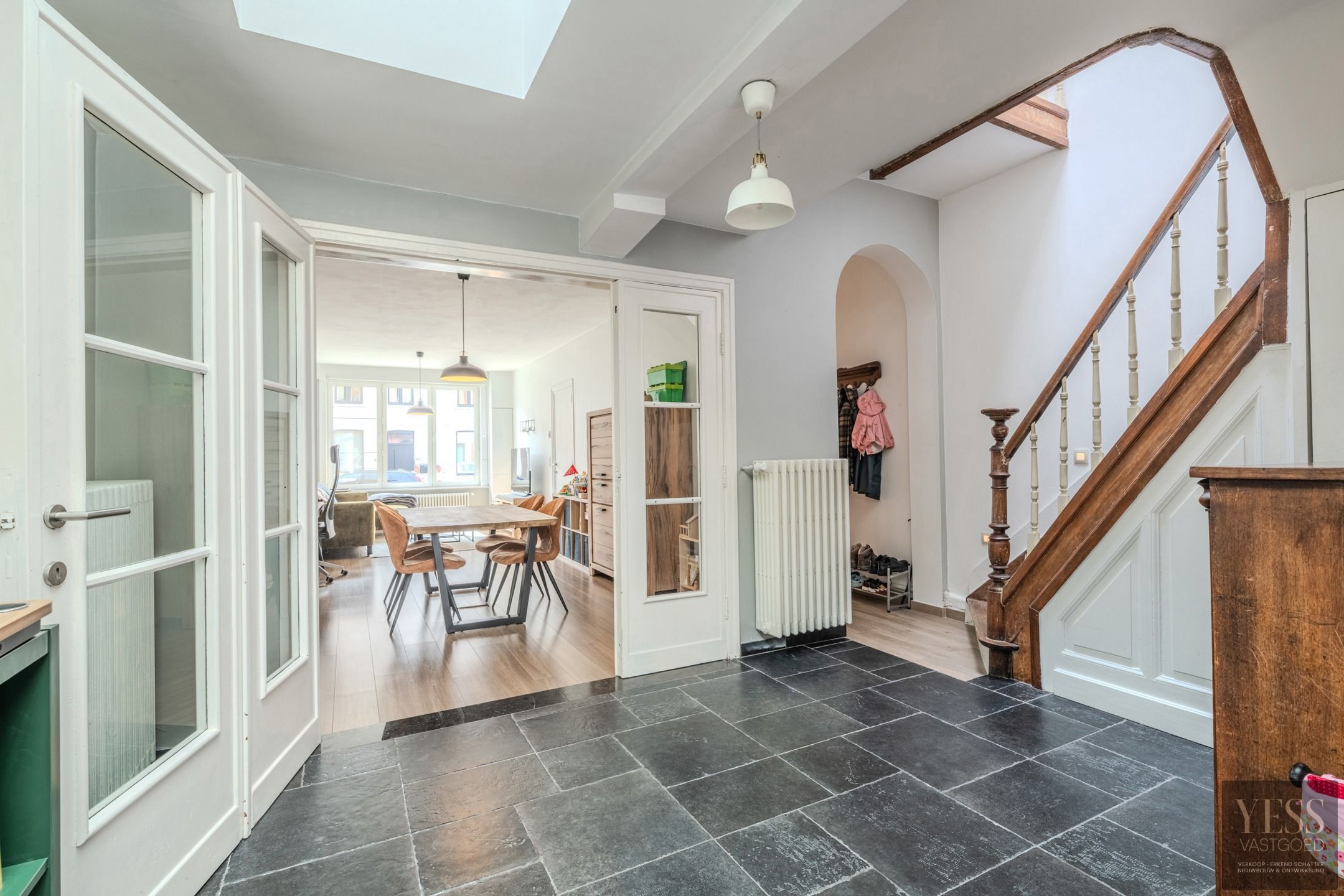 Charmante woning te koop in de Stationsstraat te Lissewege! foto 3