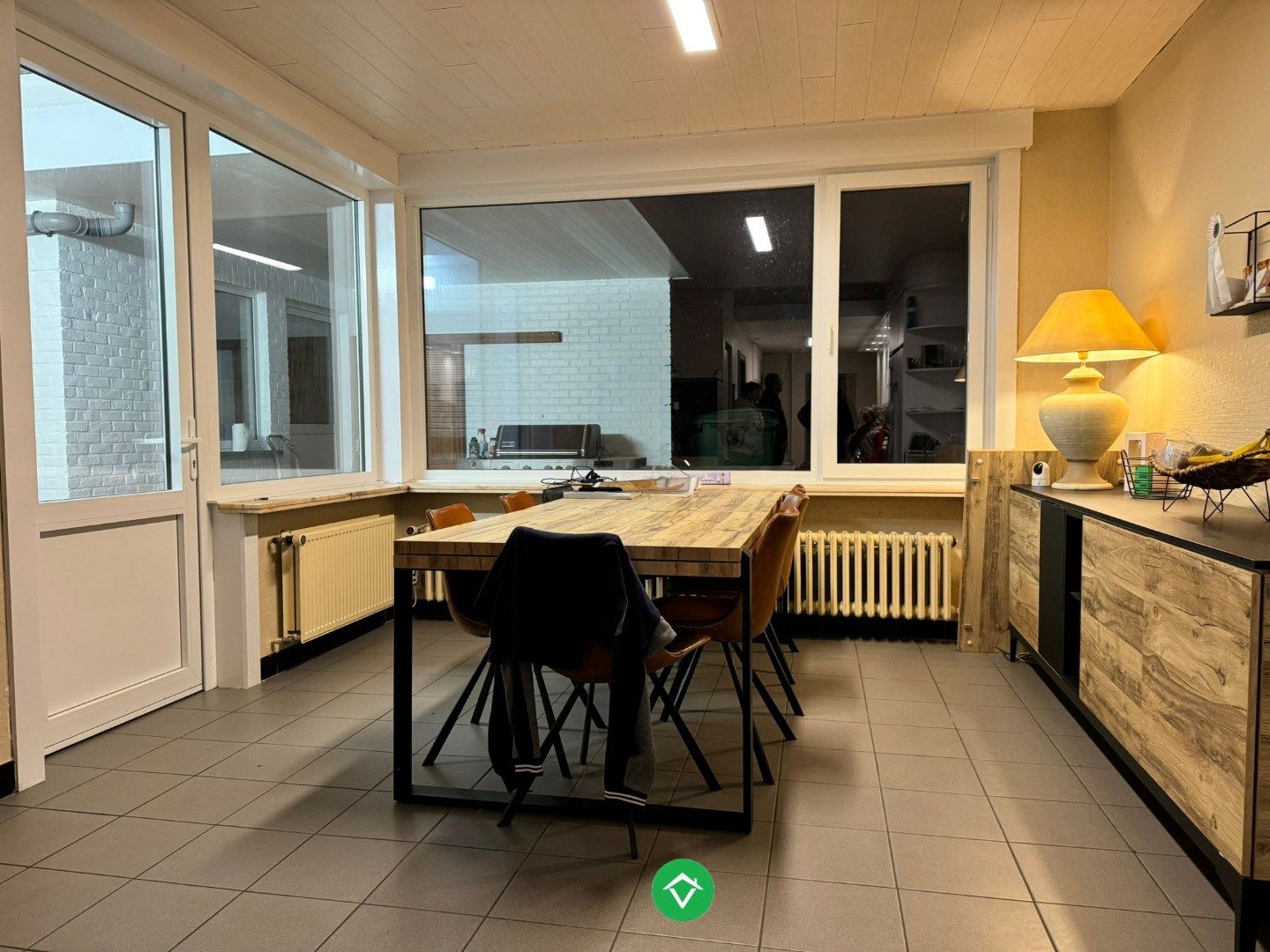 Woning met 4 slaapkamers, garage en tuin te Roeselare foto 6