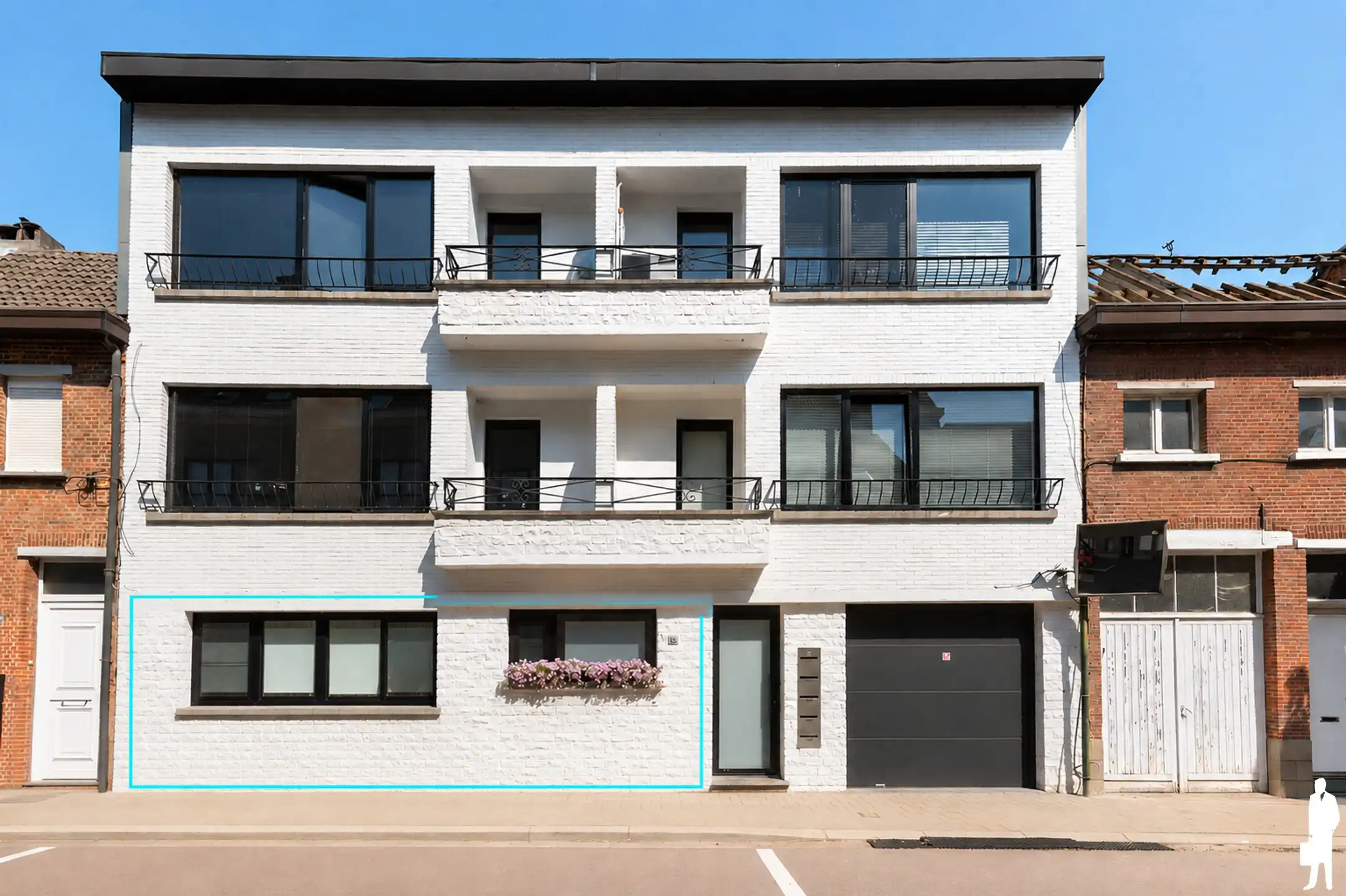 Gerenoveerd appartement met 2 slpks, tuin en autostaanplaats foto 25