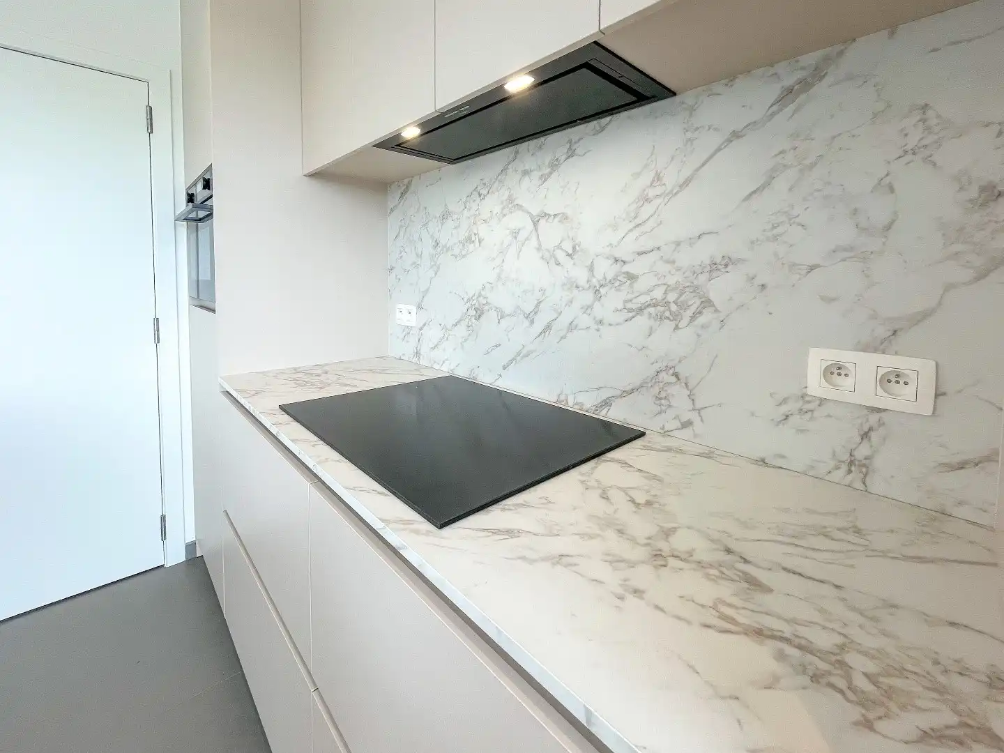 Halfopen woning met 3 slaapkamers en landelijk verzicht! foto 6