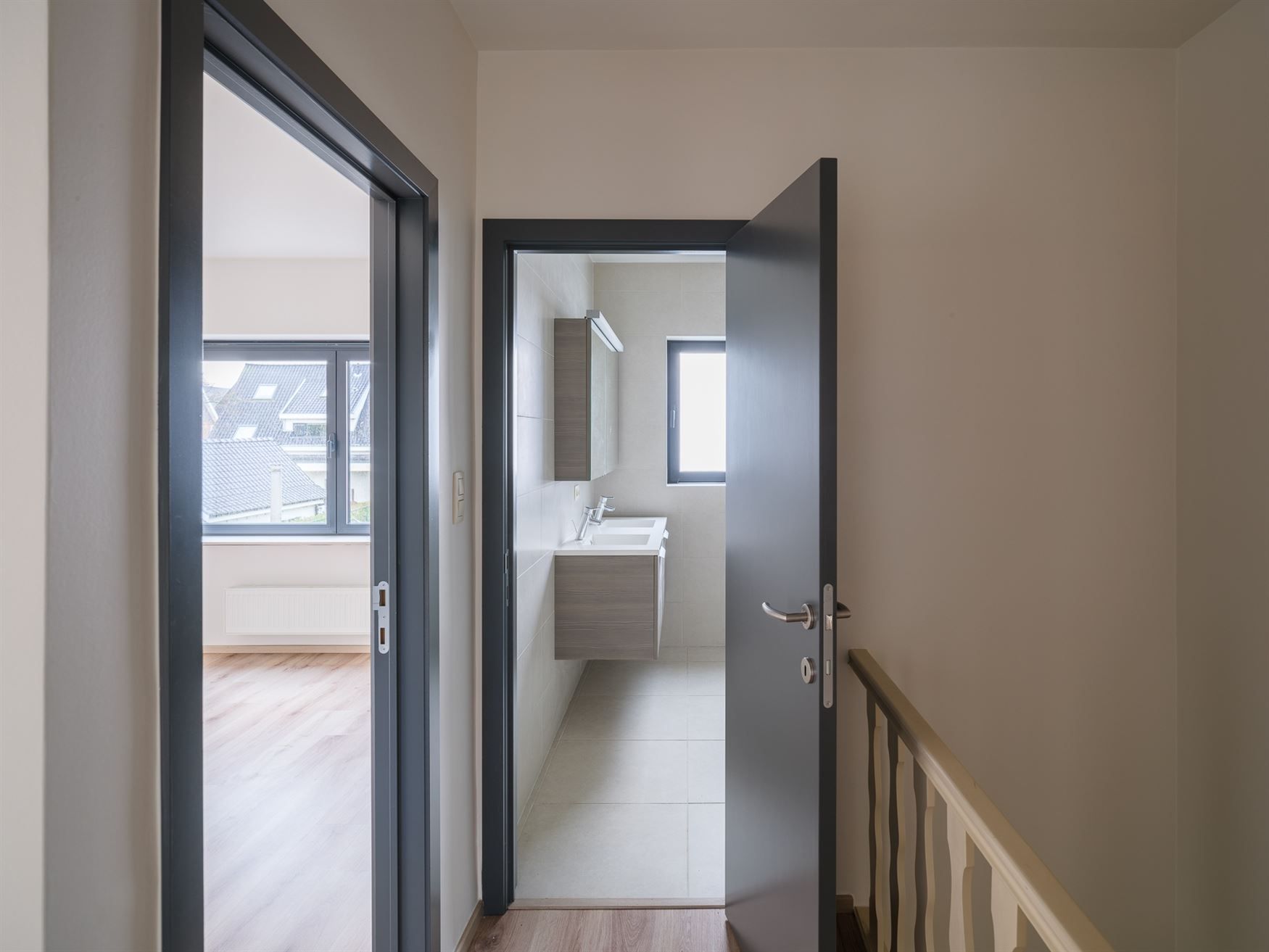 Gezinswoning met 3 slaapkamers en tuin in rustige straat. foto 12