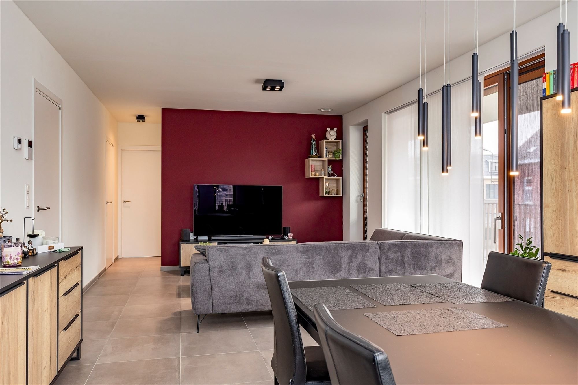 Recent appartement 2 slpk, ruim terras en P mogelijk foto 3