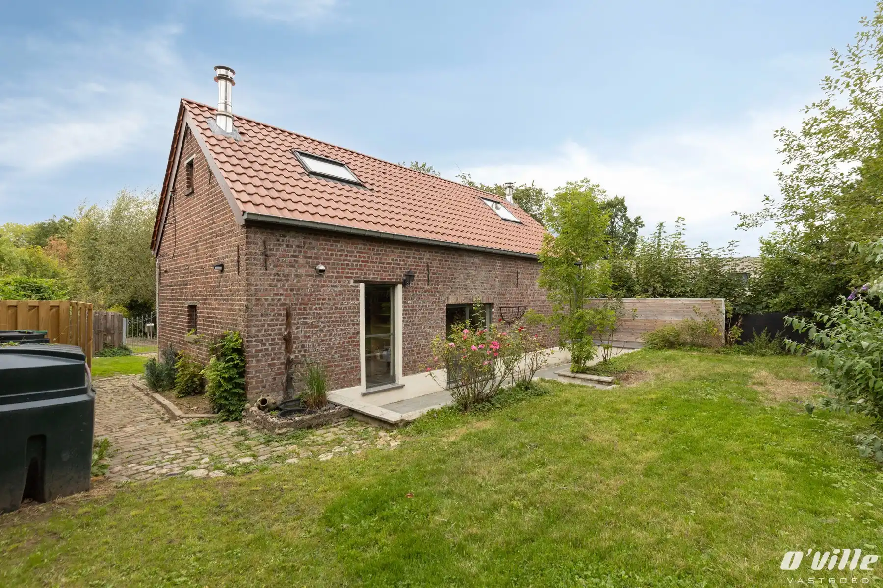 Rustig gelegen, instapklaar wonen in het groen. foto 20