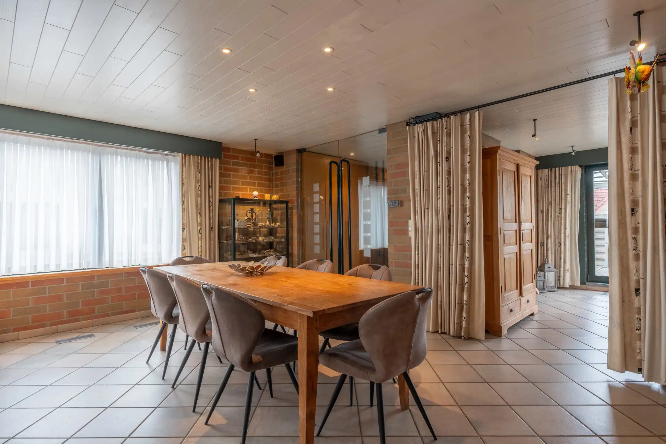 Ruim en gunstig gelegen handelspand met woonst in Vosselaar foto 19