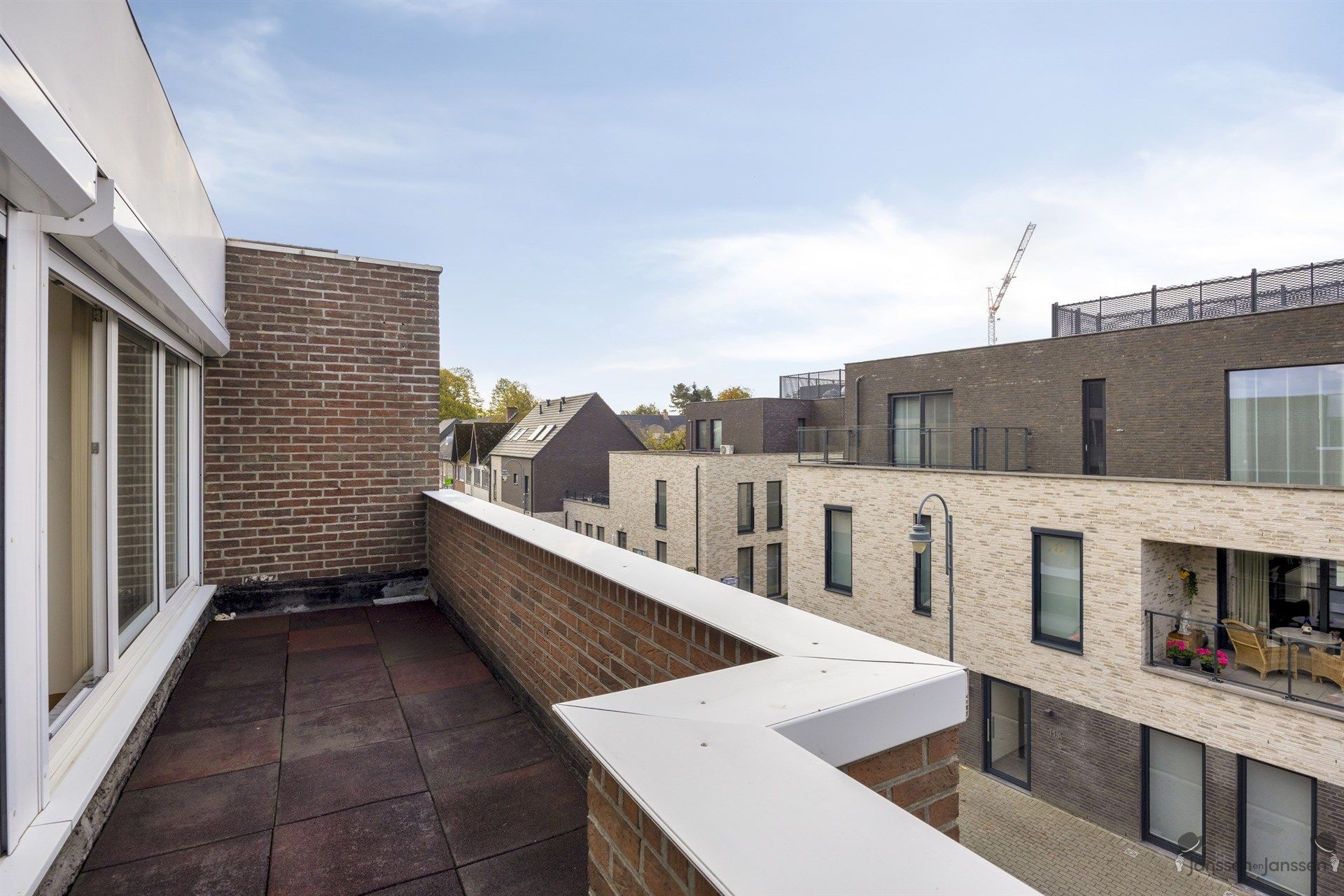 Schitteren gelegen appartement in centrum van Neeroeteren foto 24