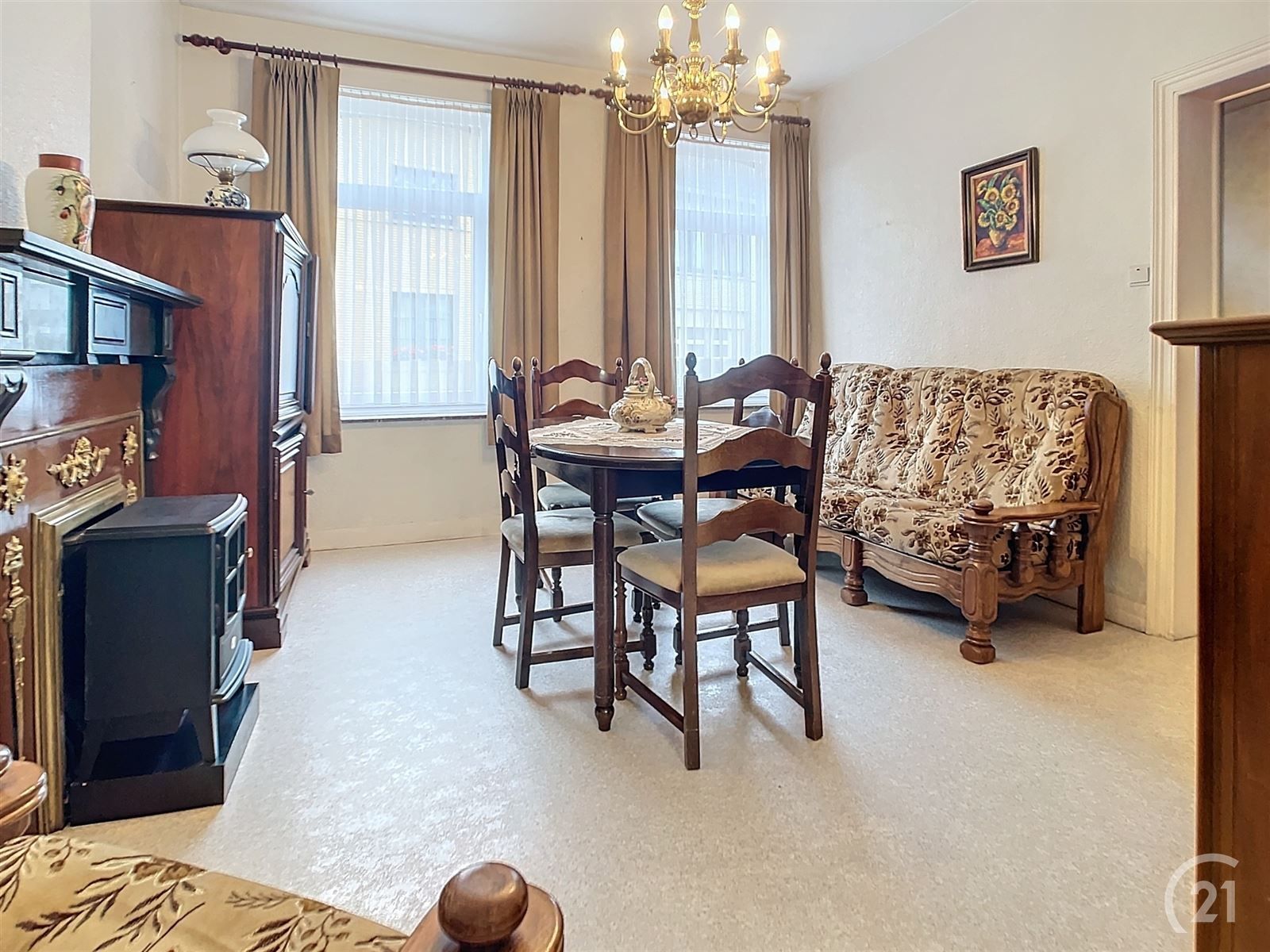 Te renoveren gezinswoning met tuin en weide op 35are40 foto 12