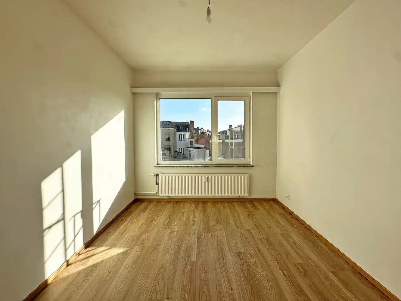 2 slaapkamer appartement te Antwerpen foto 7