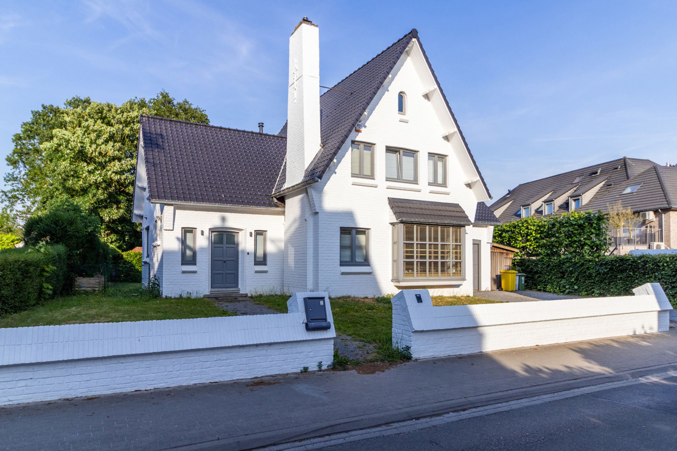Hoofdfoto van de publicatie: Villa te koop