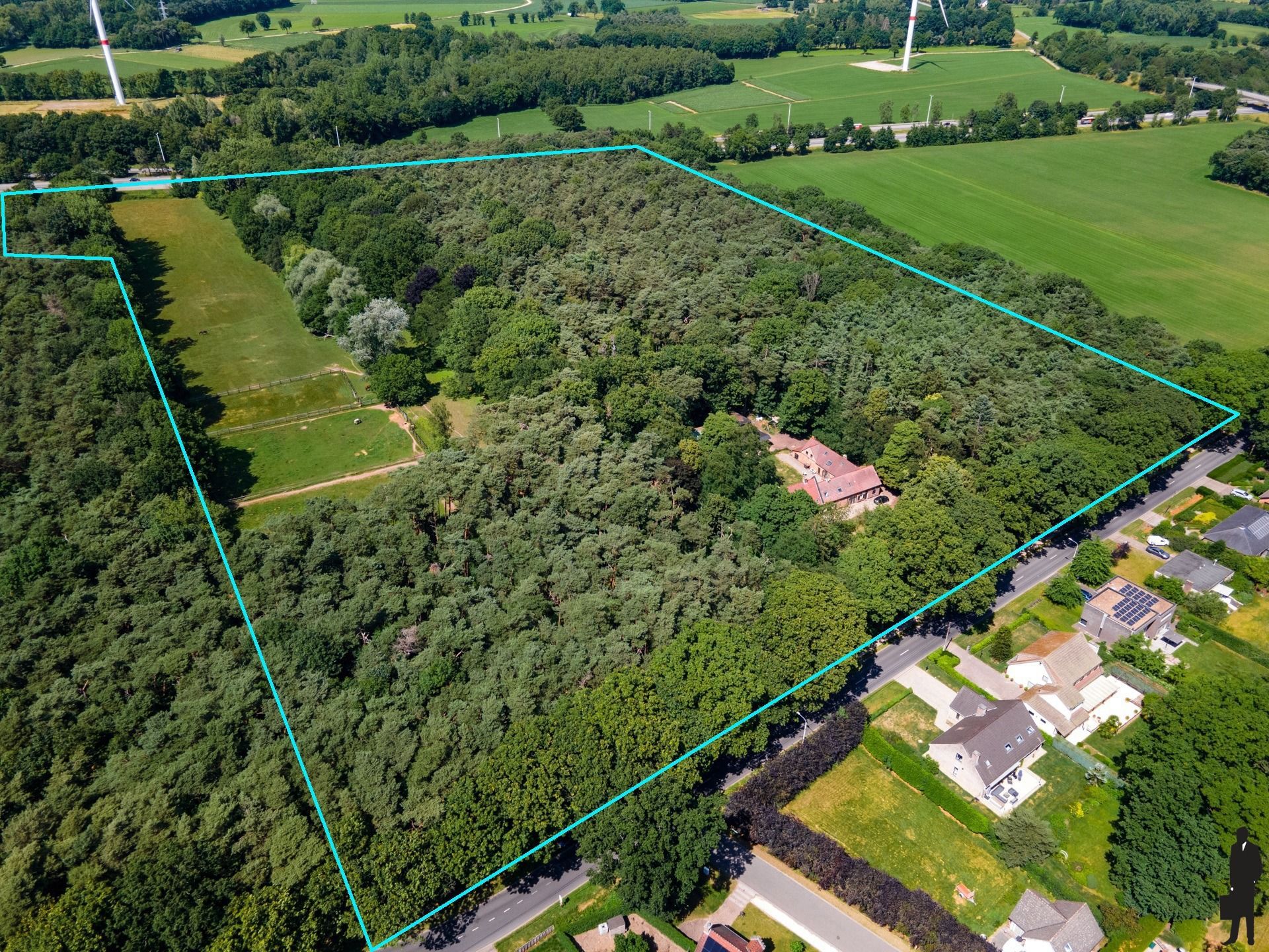 Riante hoeve op uitzonderlijk domein van bijna 10 ha foto 4