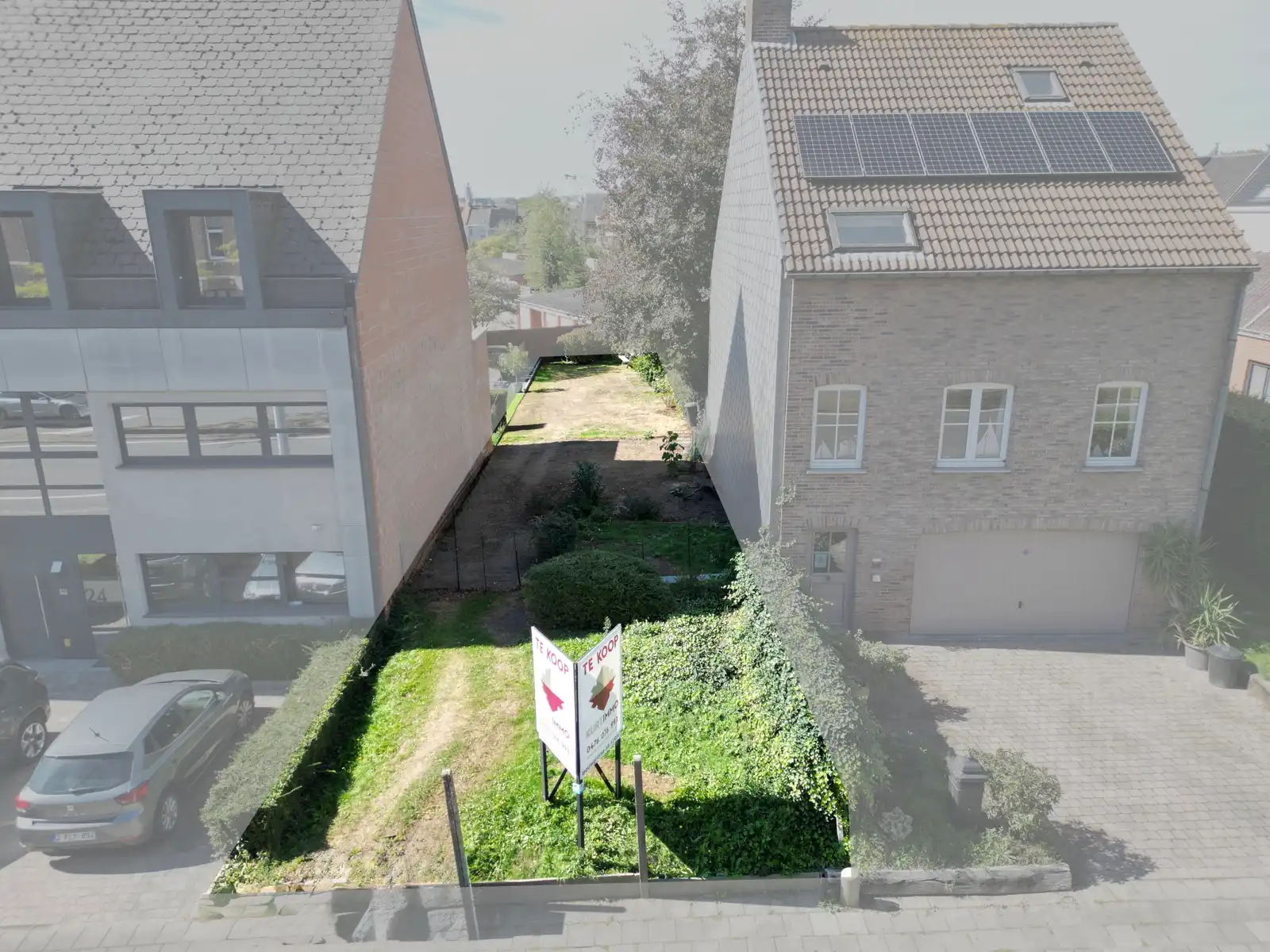 Bouwgrond voor een Ruime Gesloten Bebouwing! foto {{pictureIndex}}