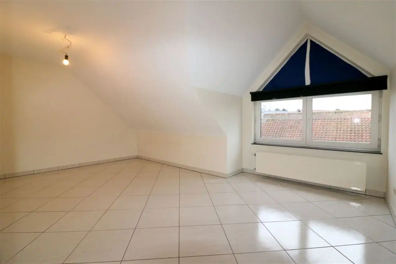 Duplex met 3 slpk., ruim terras en garage nabij station foto 19