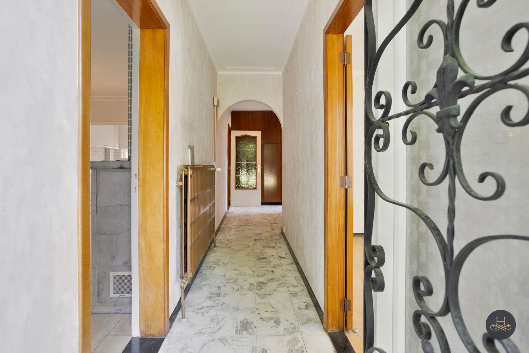 Rustig en residentieel gelegen renovatiewoning in het groen foto 2