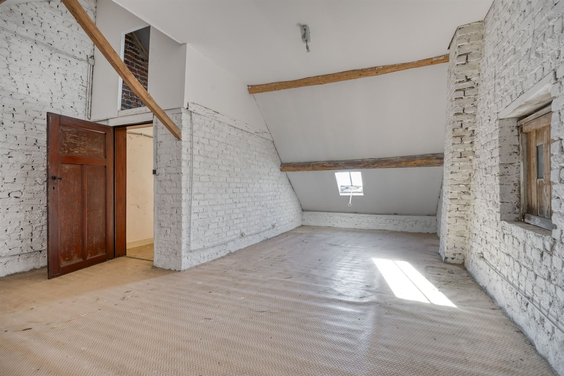 Te renoveren woning in centrum Mollem foto 19