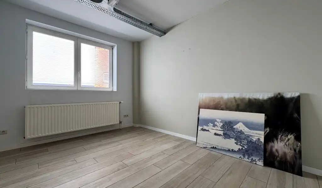 Vernieuwde kantoren te huur vlakbij Eilandje in Antwerpen foto 8