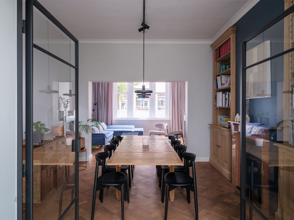 Omgeving Miljoenenkwartier - Bijzonder ruime herenwoning met tuin nabij het Paul de Smet de Naeyerpark. foto 5